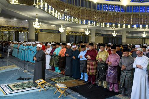 DATUK DR MOHD NAIM MOKHTAR