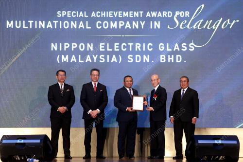 DATUK SERI AMIRUDIN SHARI