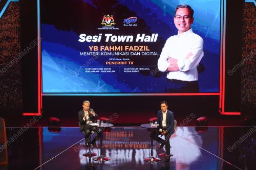 FAHMI FADZIL