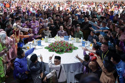 DATUK SERI ANWAR IBRAHIM