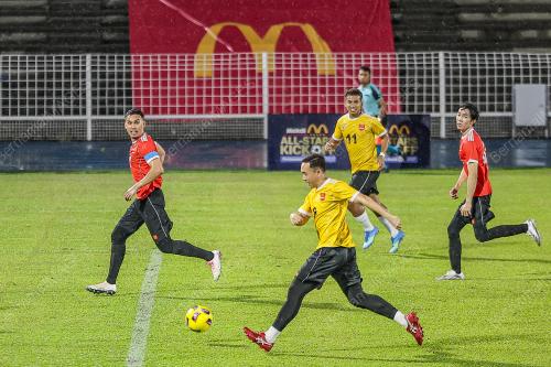 MEKDI ALL STARS KICK OFF