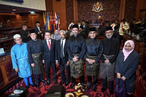 KL81_17072018_SENATOR_BN201807163289