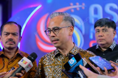 DATUK FAHMI FADZIL