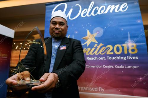 KL81_23032018_STARNITE