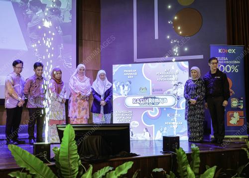 DATUK SERI DR WAN AZIZAH WAN ISMAIL
