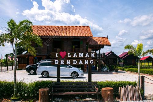 HOMESTAY LAMAN BENDANG
