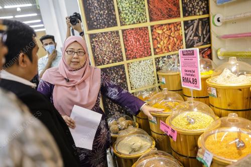 FUZIAH SALLEH