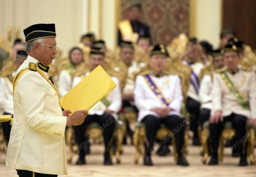 KL82_13122016_AGONG
