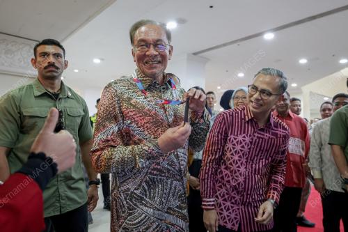 DATUK SERI ANWAR IBRAHIM