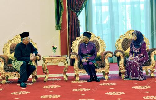 KL82_16052013_AGONG_PM