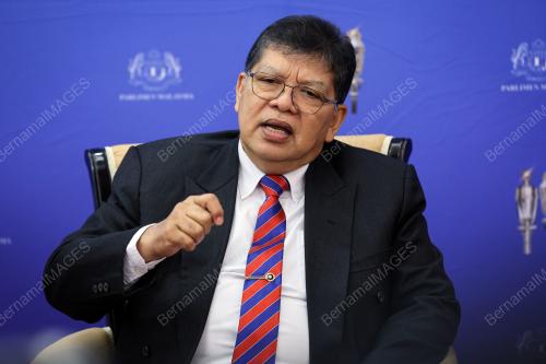 TAN SRI JOHARI ABDUL