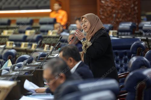 SENATOR FUZIAH SALLEH