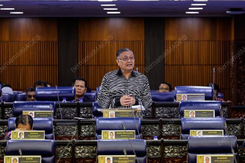 DATUK SERI DR SHAMSUL ANUAR NASARAH