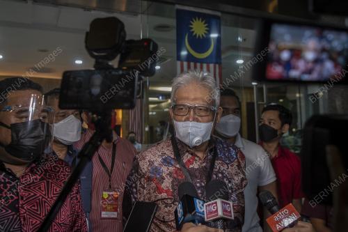 DATUK SERI HAMZAH ZAINUDDIN