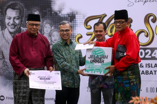 FAHMI FADZIL