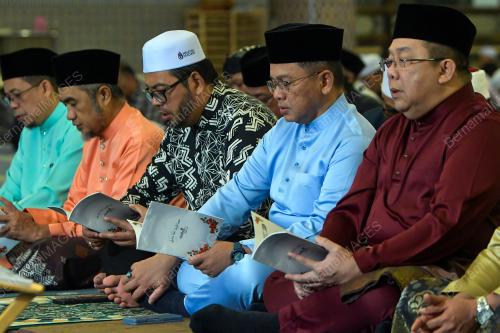 DATUK DR MOHD NAIM MOKHTAR