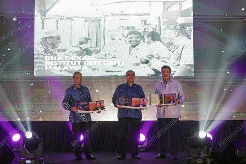 TAN SRI SHAMSUL AZRI ABU BAKAR