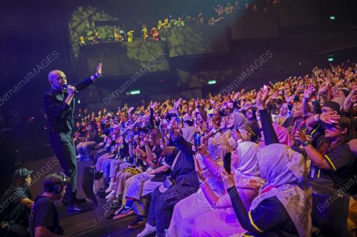 KONSERT MEMORI MUNGKIN BERULANG