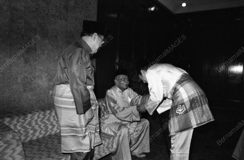 KL83_08072015_MESYUARAT_UMNO