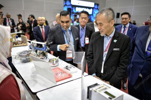 DATUK DR MUHAMMAD RADZI ABU HASSAN