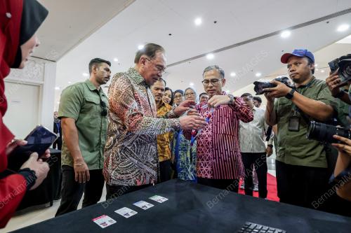 DATUK SERI ANWAR IBRAHIM