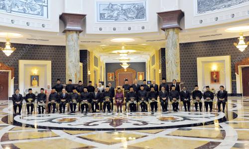 KL83_16052013_AGONG_KABINET
