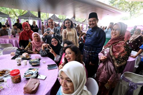 FAHMI FADZIL