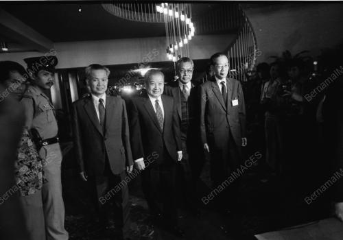 KAMPUCHEA SUMMIT