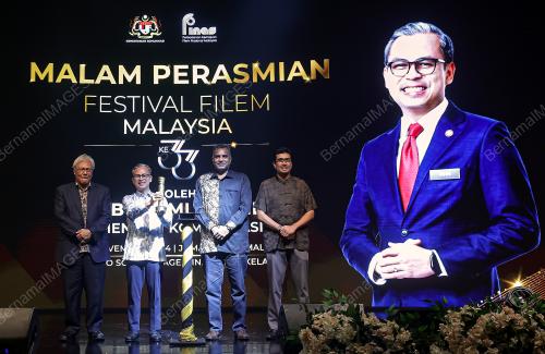 FAHMI FADZIL