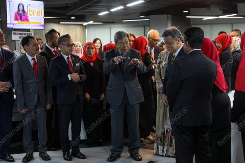 SULTAN SELANGOR SULTAN SHARAFUDDIN IDRIS SHAH