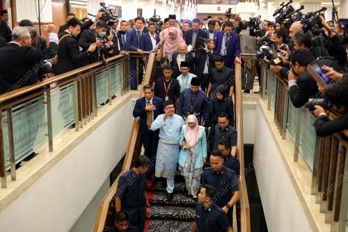 DATUK SERI ANWAR IBRAHIM