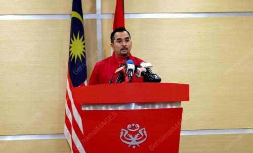 DATUK DR ASYRAF WAJDI DUSUKI