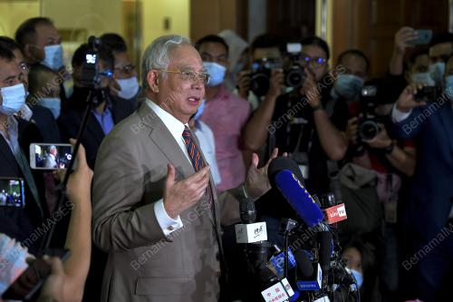 DATUK SERI NAJIB TUN RAZAK