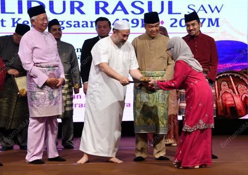 KL83_30112017_MAULIDUR