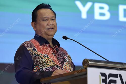 DATUK SERI ALEXANDER NANTA LINGGI
