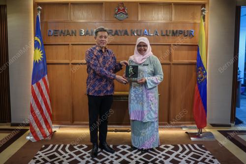 DATUK SERI WONG CHUN WAI