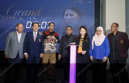 HANNAH YEOH