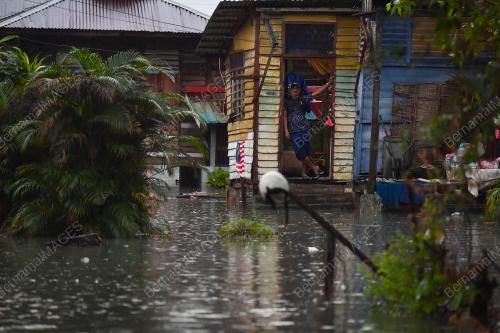 BANJIR KILAT