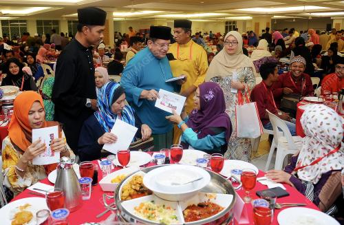 KL84_16062017_NUR_RAMADAN_BN201706157003
