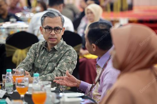 FAHMI FADZIL