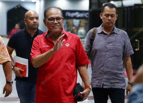 DATUK SERI WAN ROSDY WAN ISMAIL