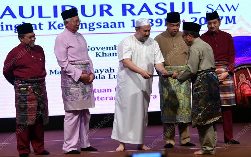 KL84_30112017_MAULIDUR