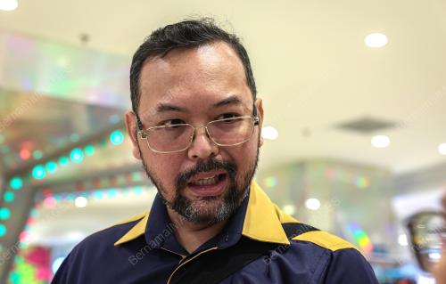 DATUK HASNUL FADHLY HASAN