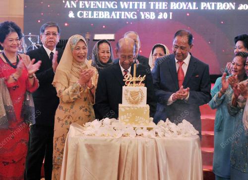 KL85_07122016_YAYASAN