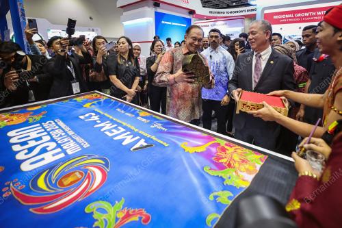 DATUK SERI ANWAR IBRAHIM