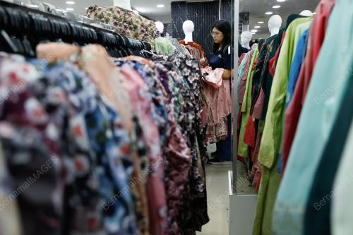 SHOOPING RAYA