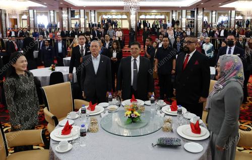 PERSIDANGAN DEWAN RAKYAT