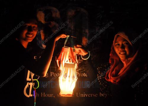 KL85_23032013_EARTH_HOUR