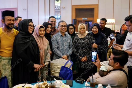 FAHMI FADZIL