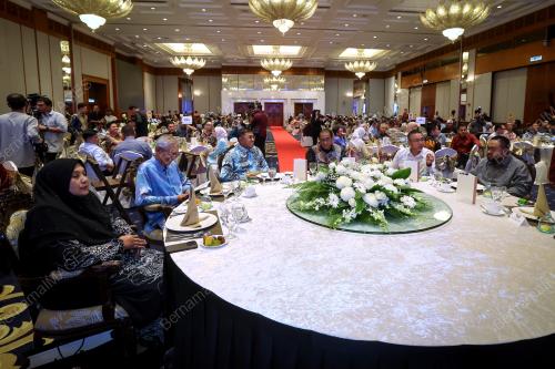 DATUK SERI MOHAMED KHALED NORDIN